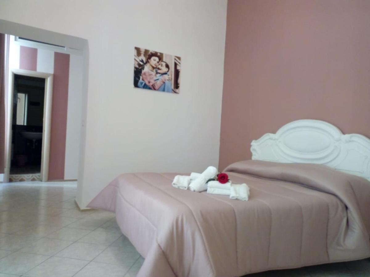 La Passione Italiana Apartment เนเปิลส์ ภายนอก รูปภาพ